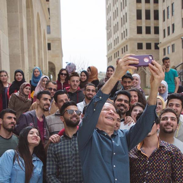 طلبة قسم الهندسة المعمارية و هندسة البناء، جامعة النجاح الوطنية 