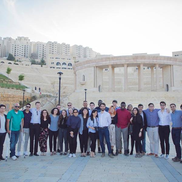 طلاب من جامعة ييل ، دراسات السلام وحل النزاعات - الولايات المتحدة الأمريكية