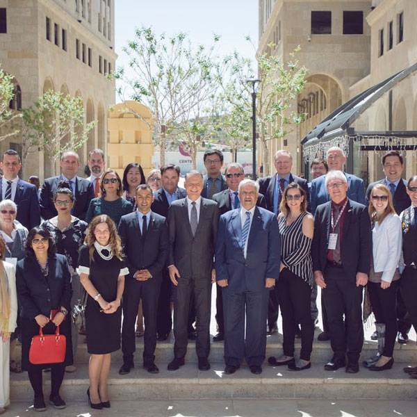 وفد من اعضاء البرلمان الكندي، و نبيل معرووف، السفير الفلسطيني في كندا 