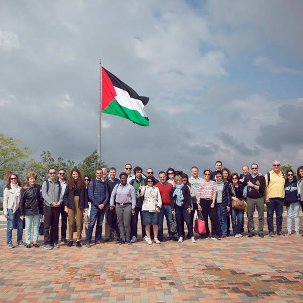 وفد من  نستلي  - سويسرا