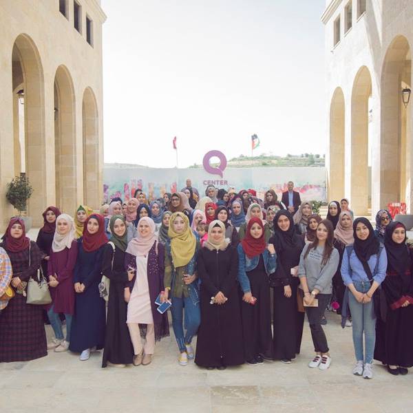 وفد من جامعة القدس المفتوحة