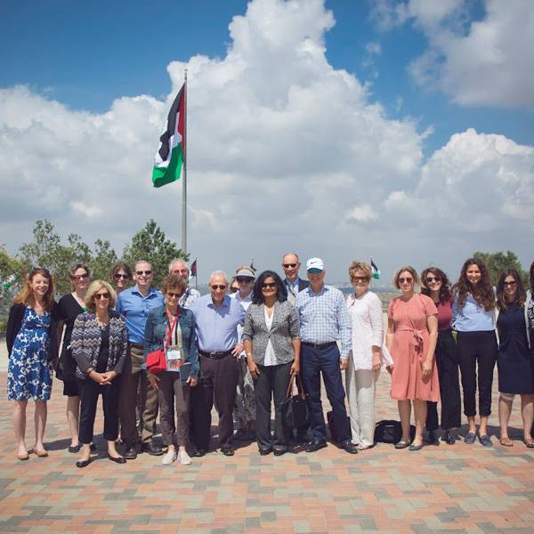 براميلا جايابال، سياسي أمريكي وناشط ، ولاية واشنطن ، ألكسندر جرين ، الولايات المتحدة. ممثل عن الدائرة التاسعة في ولاية تكساس وغيرها  - الولايات المتحدة الامريكية