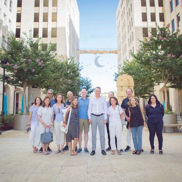 إفرايم غرينبيرغ، رئيس مجلس الإدارة والرئيس التنفيذي لمجموعة موفادو و اخرون 