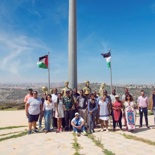 إميلي نيلسون وينكلر، الرئيس التنفيذي و  المؤسس، لينك للدعم والتطوير ورجال أعمال آخرين - جنوب أفريقيا