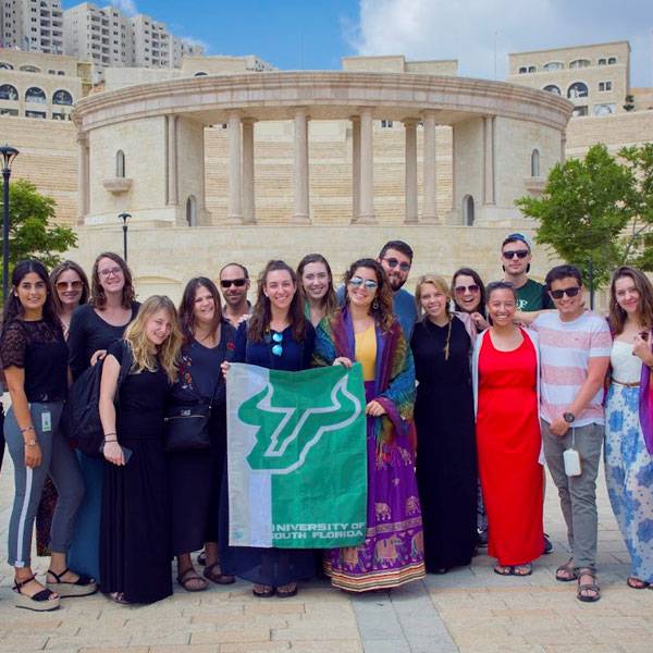 طلاب من جامعة ولاية فلوريدا - الولايات المتحدة الأمريكية
