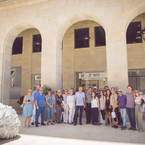 د. مارسي ب. غرينغلاس، المؤسس، مؤسسة حلم الحلم، جويل غرينبرغ، مؤسس مجموعة سسكويهانا إنترناشونال وغيرها