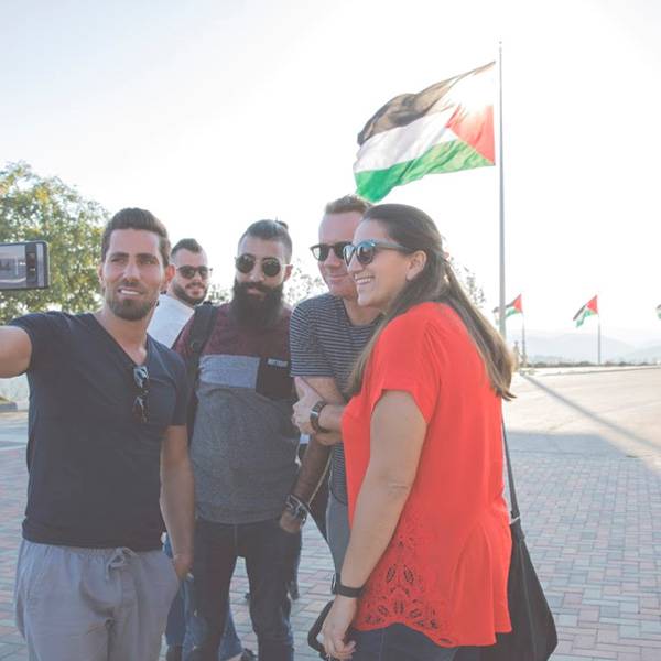 عزيز مرقة ، مطرب أردني وطاقمه