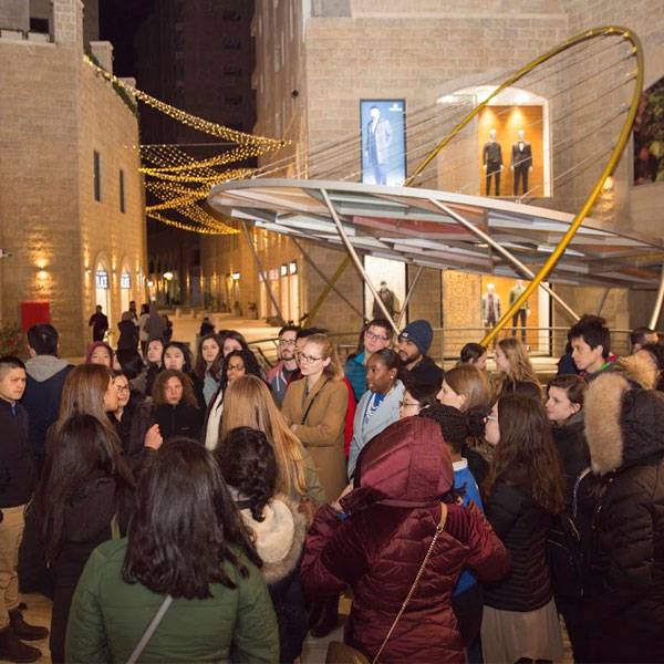 طلبة من جامعة جون هوبكينز – الولايات المتحدة الأمريكية 