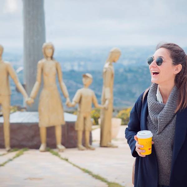 لورين تاوس، كاتبة، معالجة ومدربة يوغا - الولايات المتحدة الأمريكية