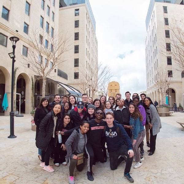 طلاب صحفيون من جامعة نورث وسترن - الولايات المتحدة الأمريكية