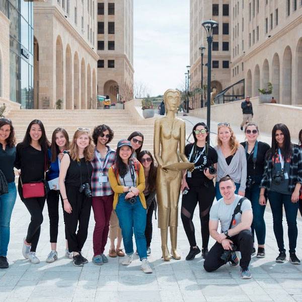 طلاب صحافة من جامعة سيراكيوز - الولايات المتحدة الأمريكية