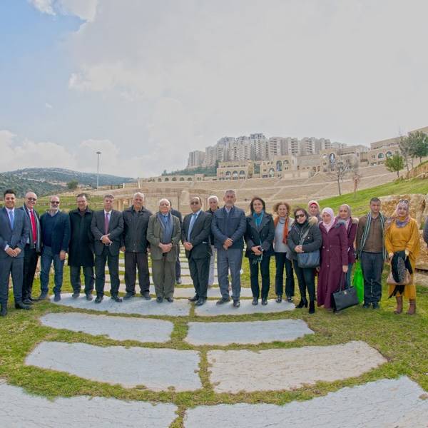 وفد من المجلس الأعلى للابتكار والتميز