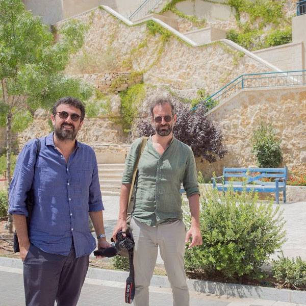 كريستيان إيليا، رئيس التحرير، جيانلوكا سيسير، مصور، مجلة كيو كود - إيطاليا