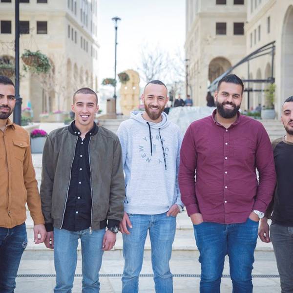 طلاب من مجلس طلبة الجامعة العربية الامريكية- جنين