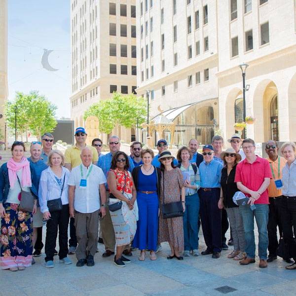 رواد اجتماعيون- "ميبا" 