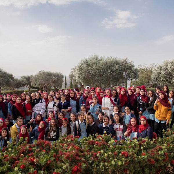 طلاب من مدرسة دار السلام الثانوية