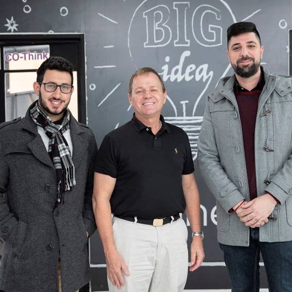 روبرت بوكانان، أستاذ مشارك، جامعة إنديانا بنسلفانيا