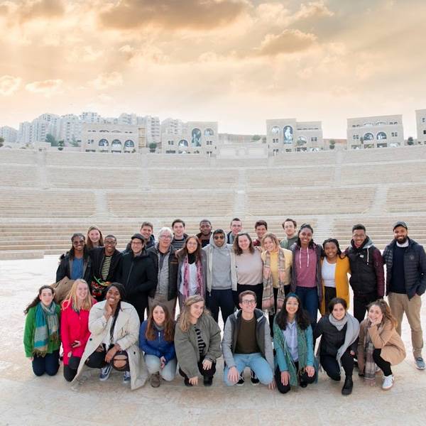 طلاب من جامعة ماديسون - الولايات المتحدة الأمريكية