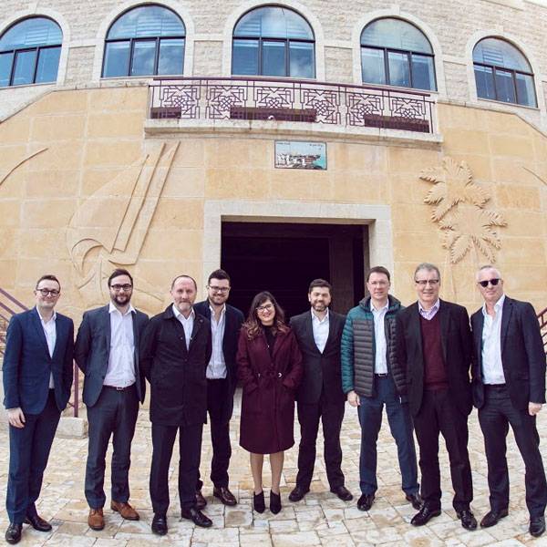 أعضاء البرلمان، سي أف آي – المملكة المتحدة