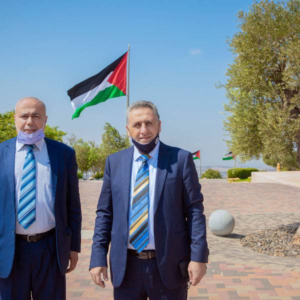 أ. د. نور الدين أبو الرب، رئيس الجامعة، د. ضرار عليان، مساعد رئيس الجامعة لشؤون التعاون الأكاديمي والدولي، جامعة فلسطين التقنية - خضوري