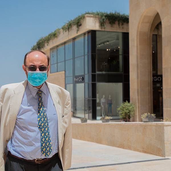 أغناسيو غارسيا فالدكاساس، القنصل العام لإسبانيا