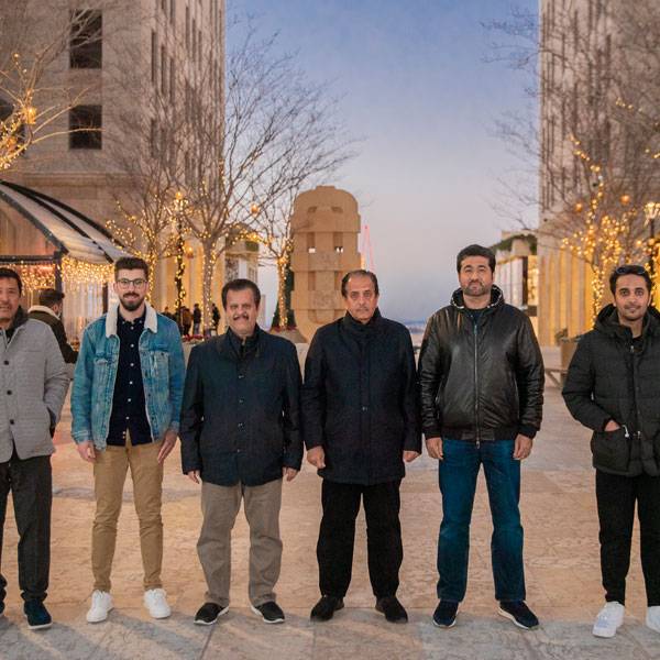 زوار من الدوحة 
