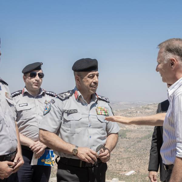 اللواء العبد إبراهيم خليل، مدير عام الدفاع المدني
