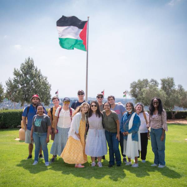 طلاب من جامعة ستانفورد- الولايات المتحدة الأمريكية

