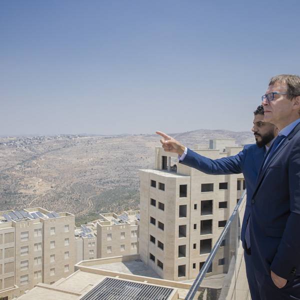 يعقوب أولساريك سفير جمهورية التشيك في فلسطين

