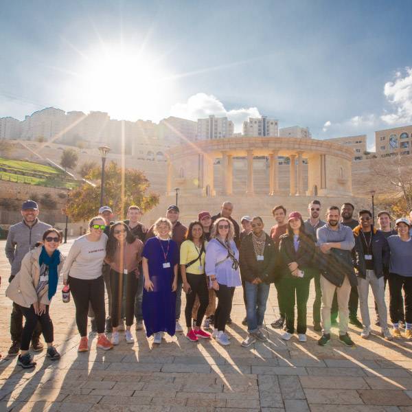 طلاب ماجستير من جامعة ستانفورد- الولايات المتحدة الأمريكية
